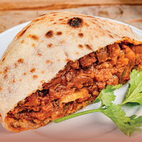 ساندوتش فول صلصة